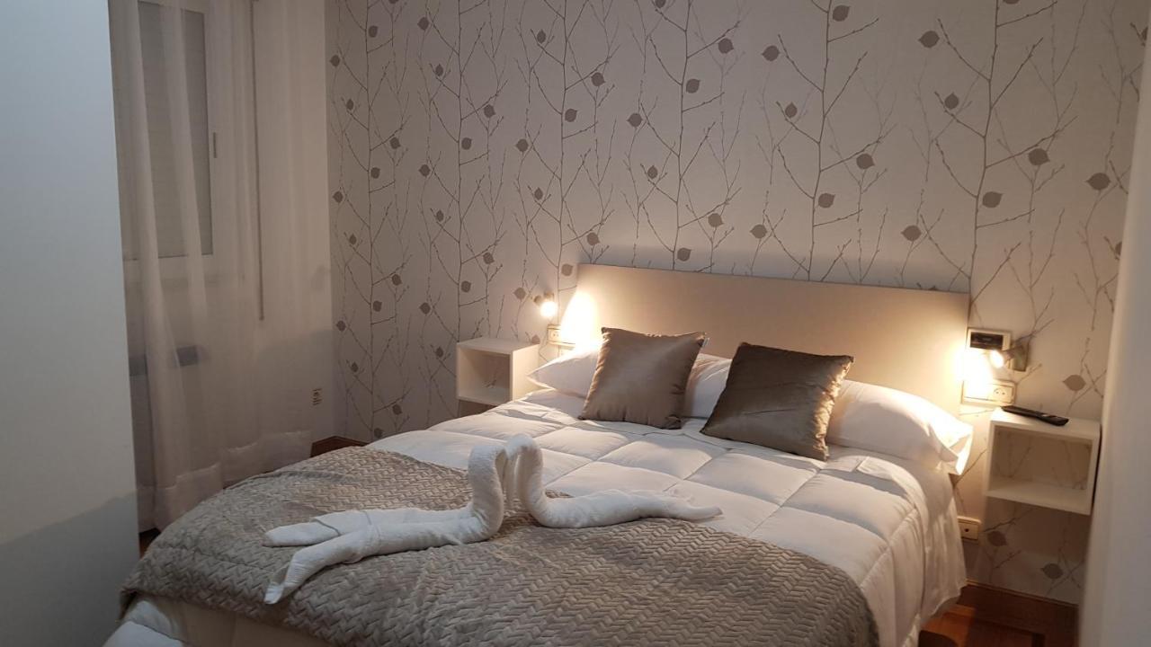 Apartamentos Shalom Ribadeo Εξωτερικό φωτογραφία