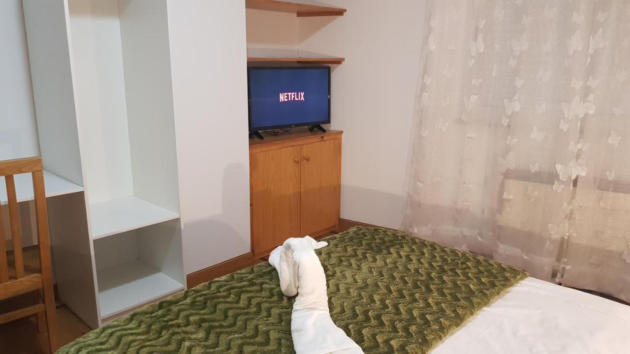 Apartamentos Shalom Ribadeo Εξωτερικό φωτογραφία